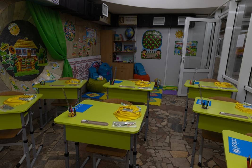 Füze saldırılarının gölgesinde yeni eğitim yılı: Ukrayna'da ilk ders zili metroda çaldı 36